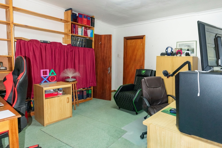 4 Bedroom Property for Sale in Theescombe Eastern Cape